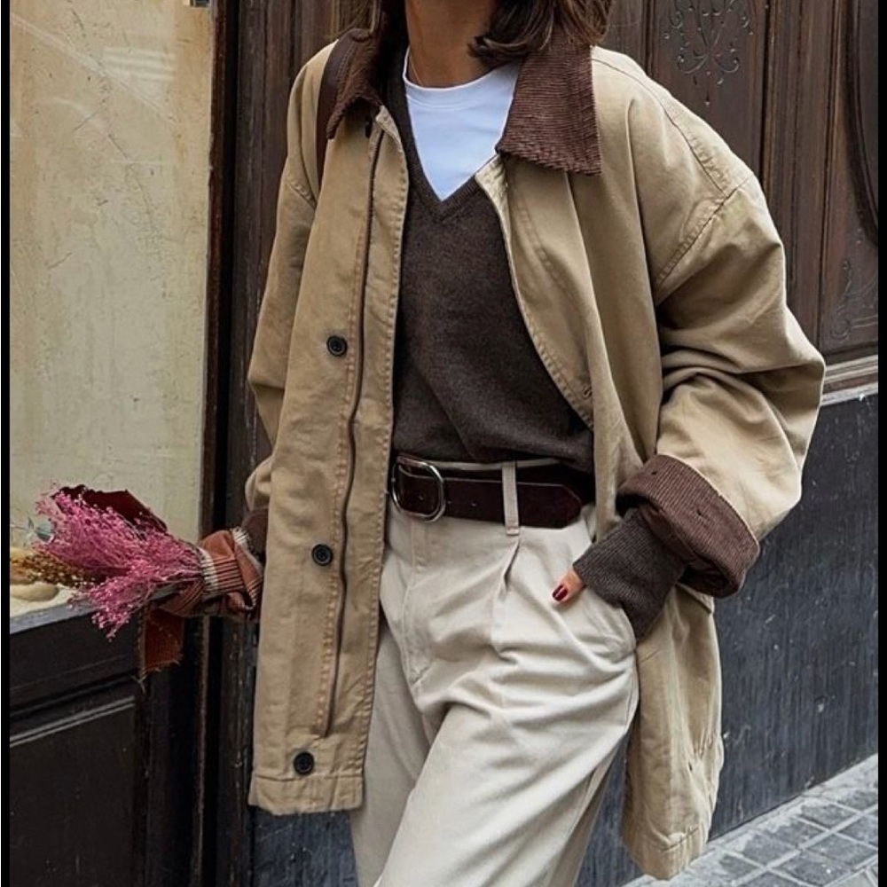 NWOT Old Money Preppy Boho‎ Old Navy Canvas Barn Jacket Tan with Brown Collar M